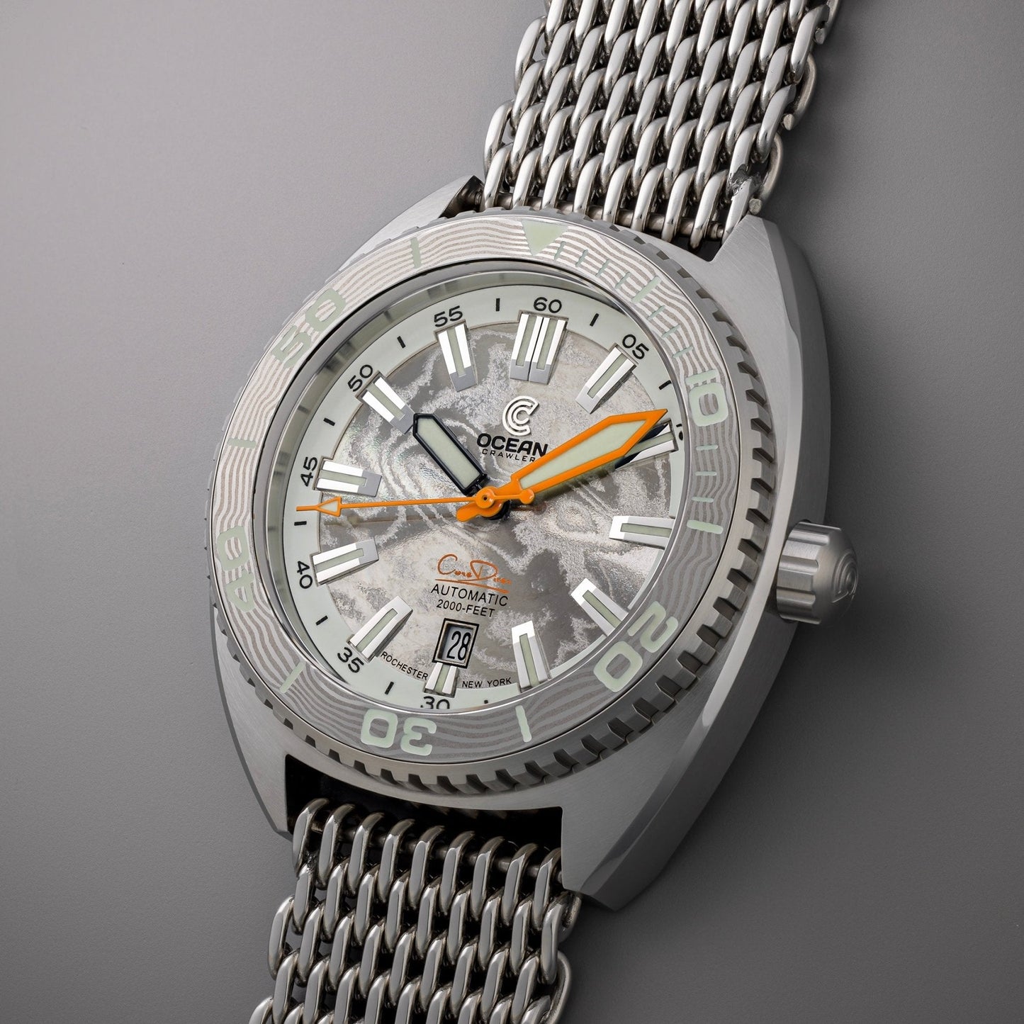 Core Diver - Damascus Steel - 2 Straps Included!